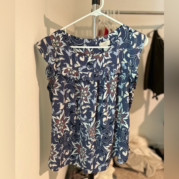 Loft top - Picture 2 of 2